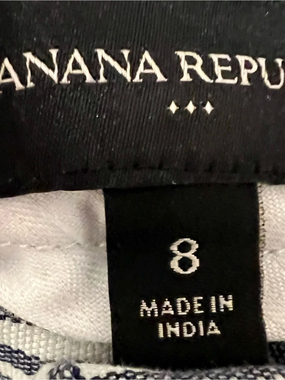Banana Republic Navy and White Striped Women's Bermudas - Picture 8 of 8